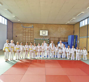 Sie kann sich sehen lassen: die gut aufgestellte Judosparte des TSV Langeoog. Fotos: privat 